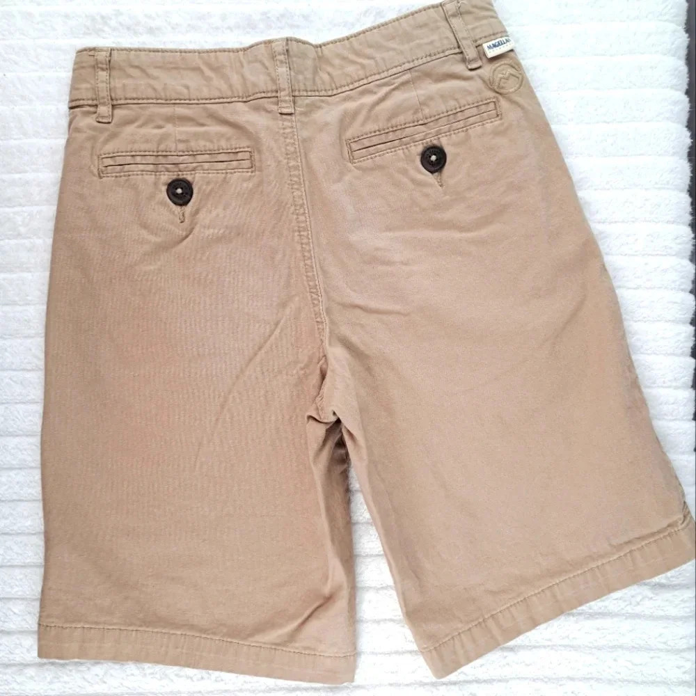 Magellan Outdoors Boys Khaki Chino Shorts, sz 10 - Picture 2 of 5